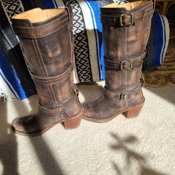 Frye boots - Picture 2 of 8